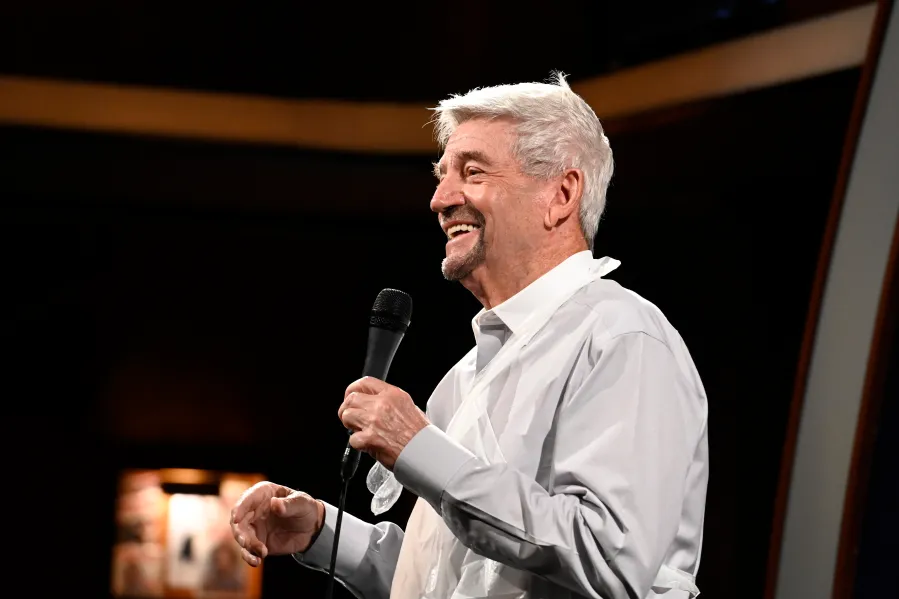 Tom Dreesen Obituary, Legendary Comedian Known For Opening For Frank Sinatra, Dies At 86